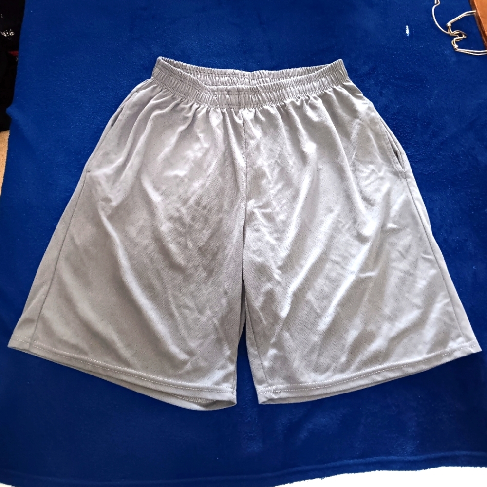 Ultra Performance Gray Shorts (XL)